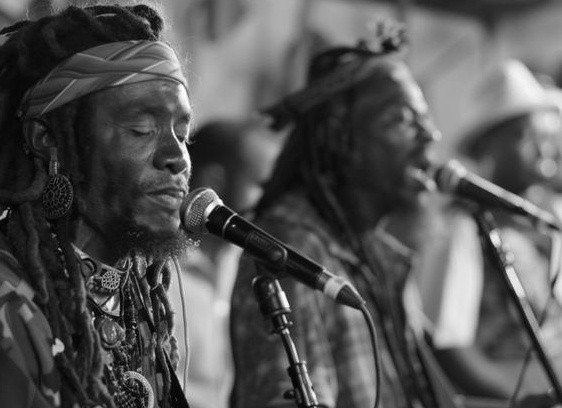 Фолк-музыка: что это за музыкальный жанр, популярные группы